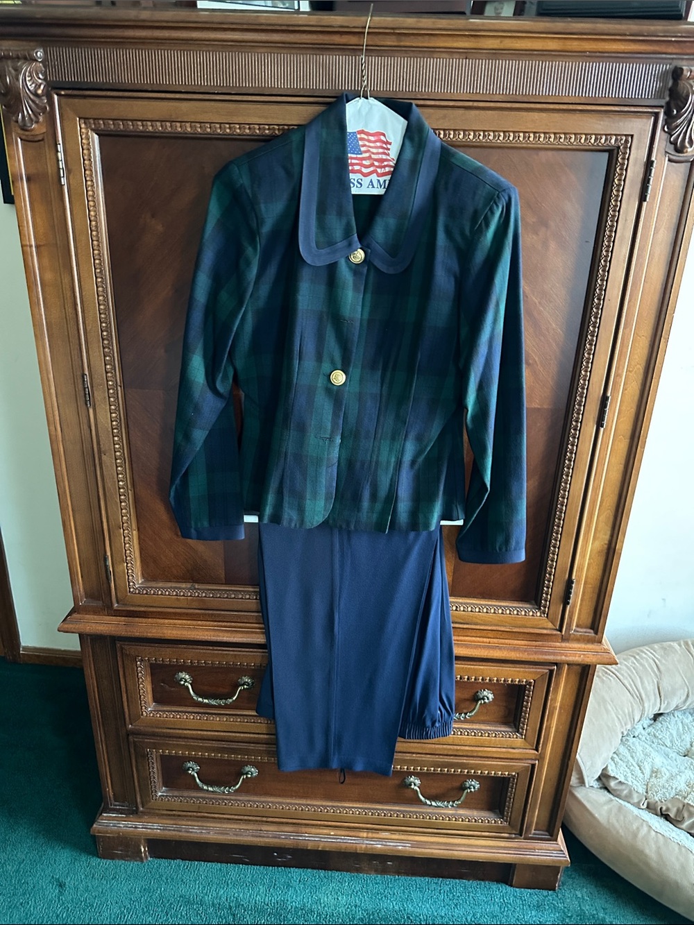 Plaid Cropped Women’s Jacket with Contrast Collar - Green & Navy